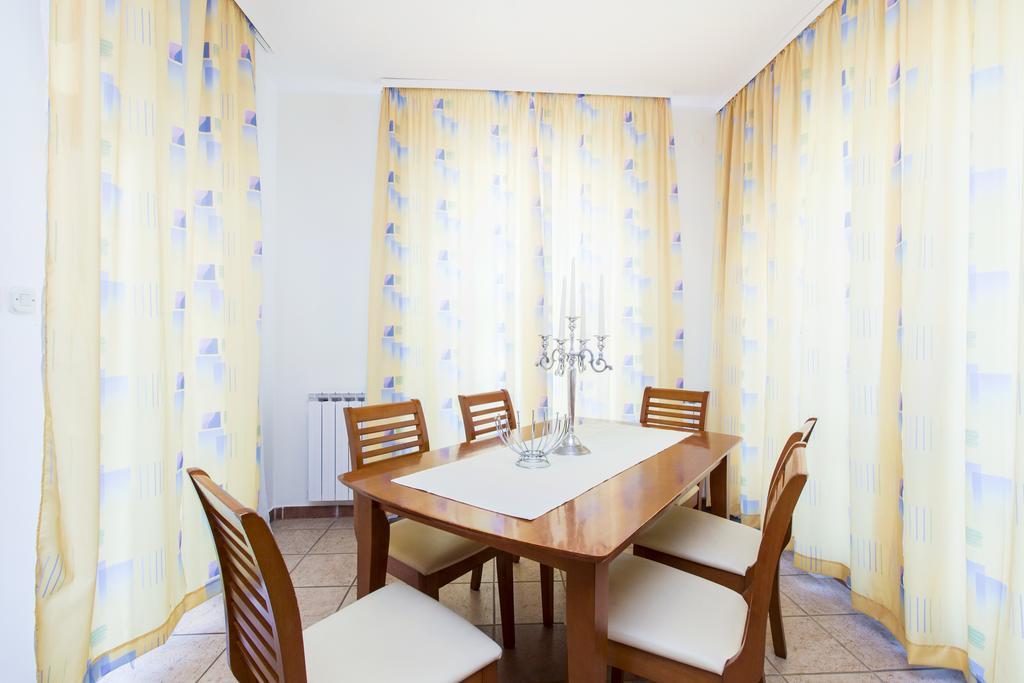Vila Jadranka Vodice Esterno foto